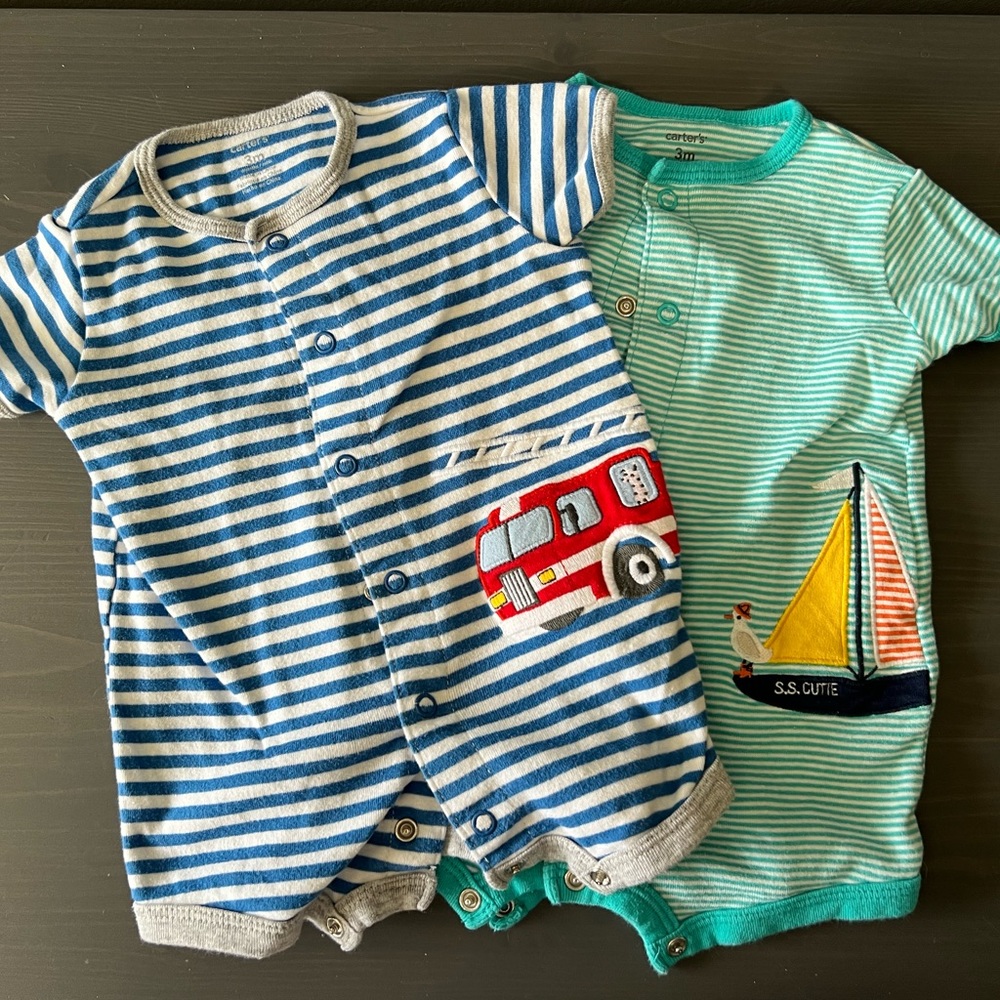 Set of 2 Carters size 3 month Rompers
